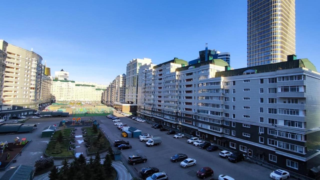 36 3Х Комн Кв На 1-8 Человек С Шикарным Видом На Байтерек Astana Exterior foto