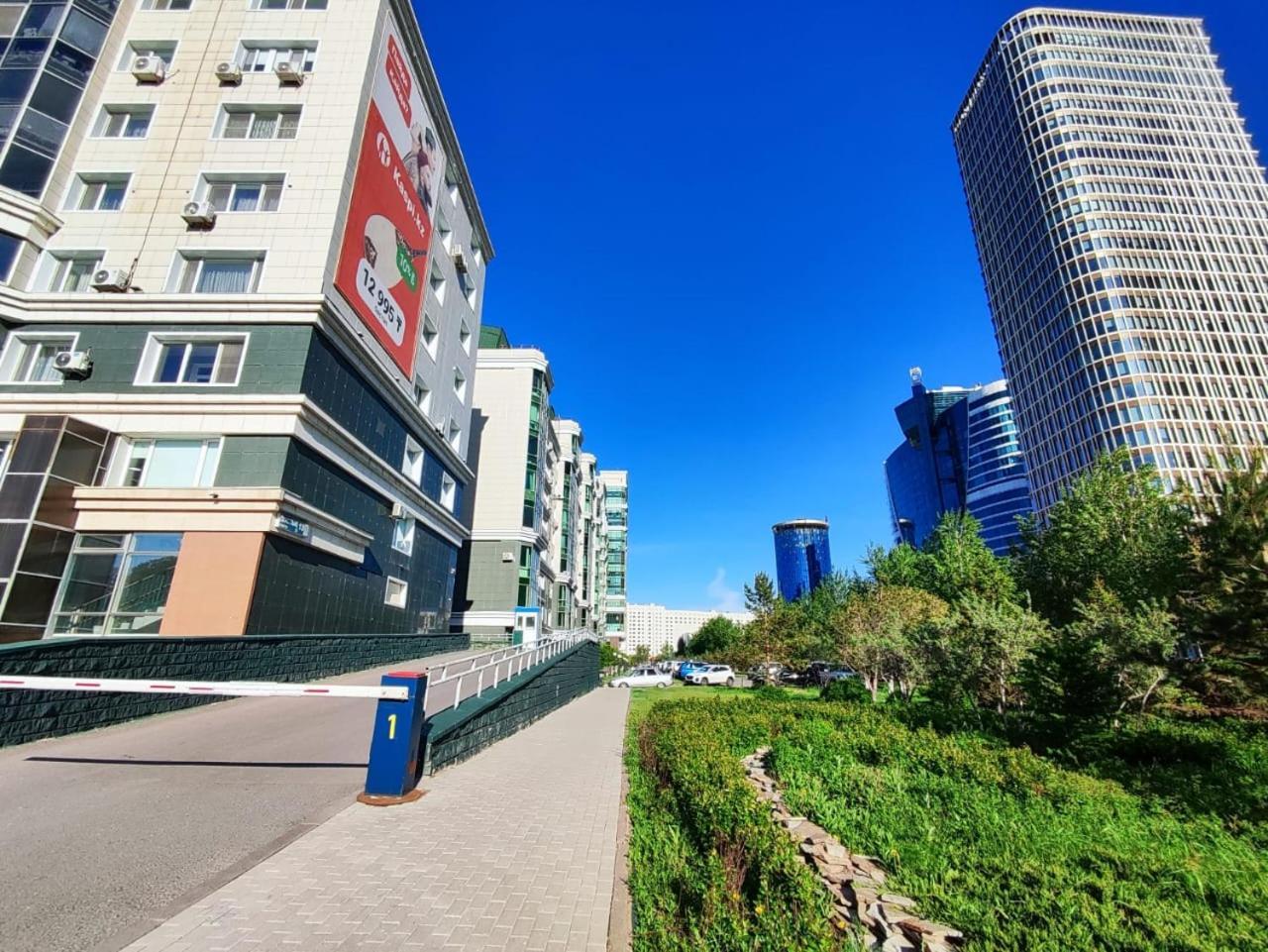 36 3Х Комн Кв На 1-8 Человек С Шикарным Видом На Байтерек Astana Exterior foto